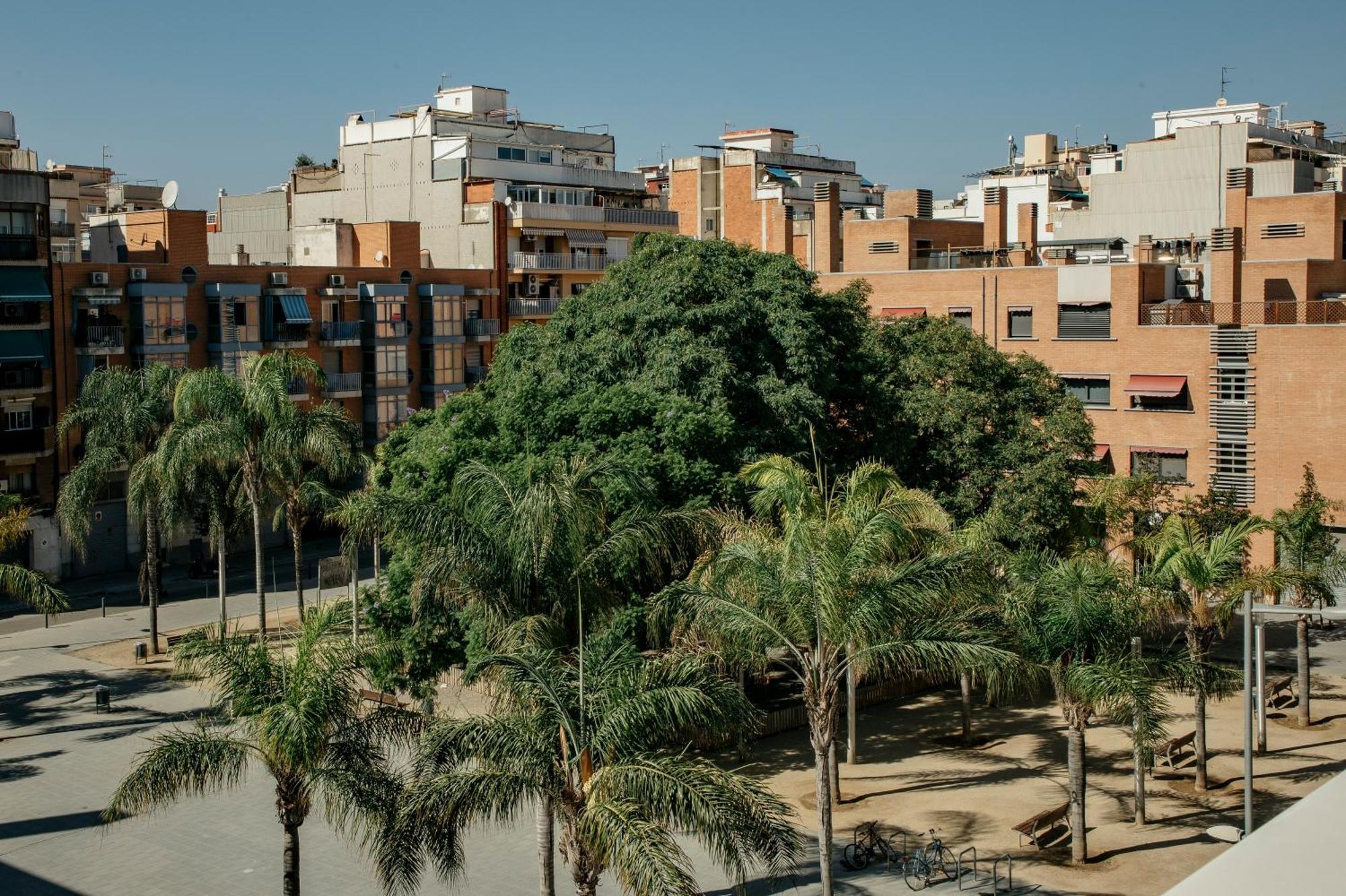Europa Apartments L'Hospitalet de Llobregat Exterior photo